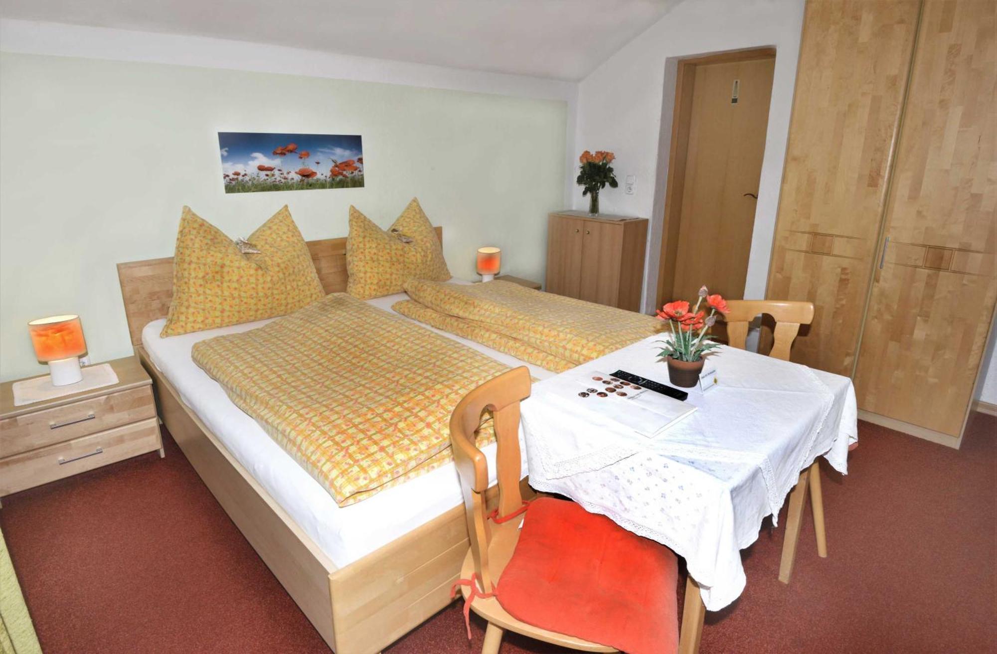 Gaestehaus Sonnenheim Thaur Exterior foto